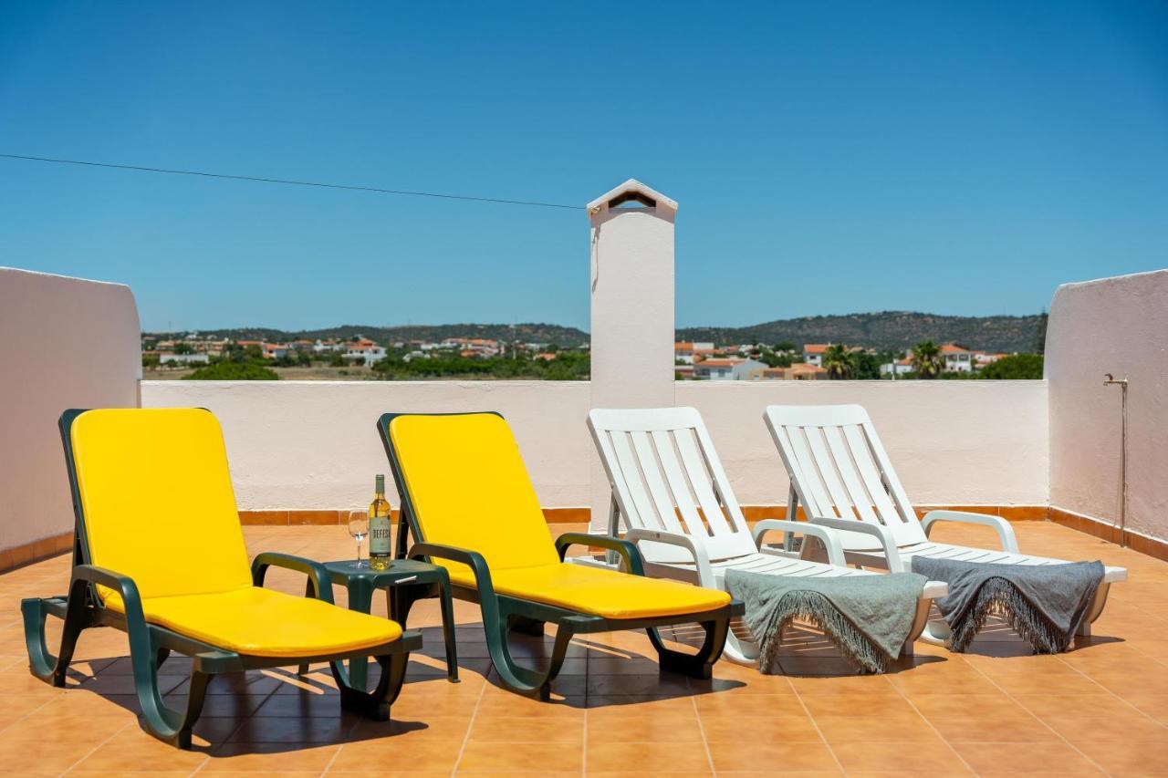 Pine Trees Penthouse Apartment Olhos de Agua  Exterior photo