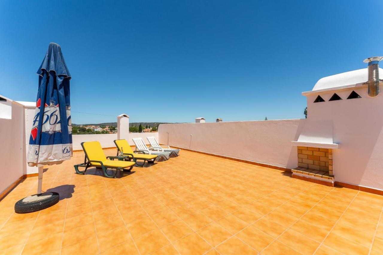 Pine Trees Penthouse Apartment Olhos de Agua  Exterior photo